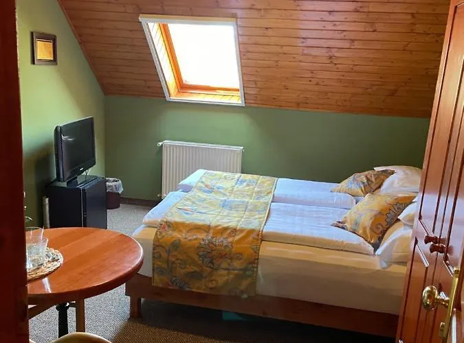 Astoria Frühstückspension 4*