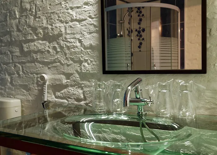 B&B Astoria